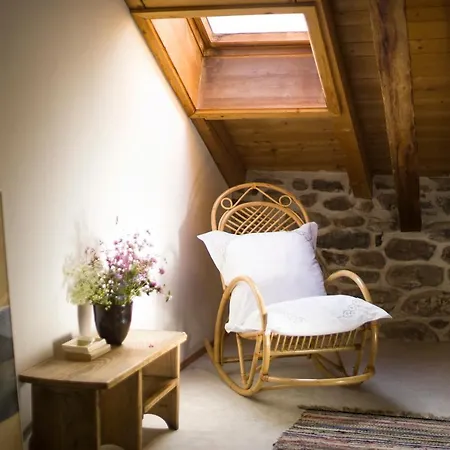 Chasa Chalavaina - Historisches Des Jahres 2024 Отель