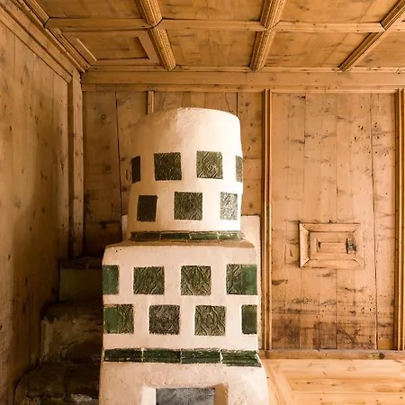 Chasa Chalavaina - Historisches Des Jahres 2024 Отель Мюстаир