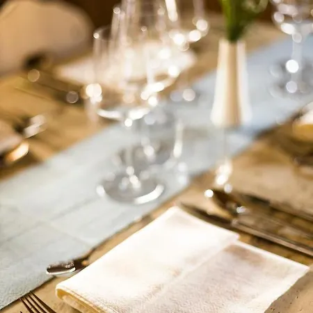 Chasa Chalavaina - Historisches Des Jahres 2024