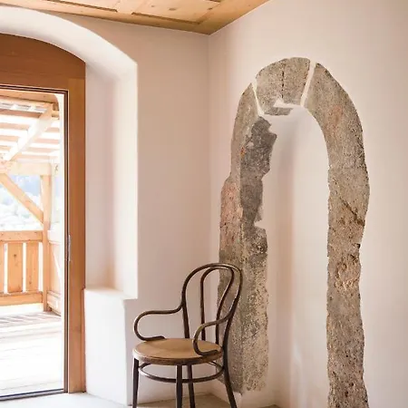 Chasa Chalavaina - Historisches Des Jahres 2024 * Mustair