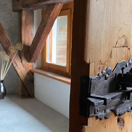 Chasa Chalavaina - Historisches Des Jahres 2024