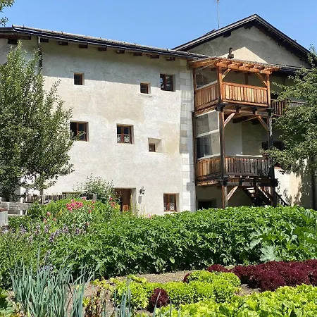 Chasa Chalavaina - Historisches Des Jahres 2024 Мюстаир