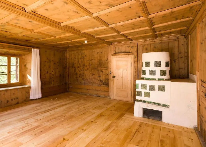 فندق Chasa Chalavaina - Historisches Des Jahres 2024