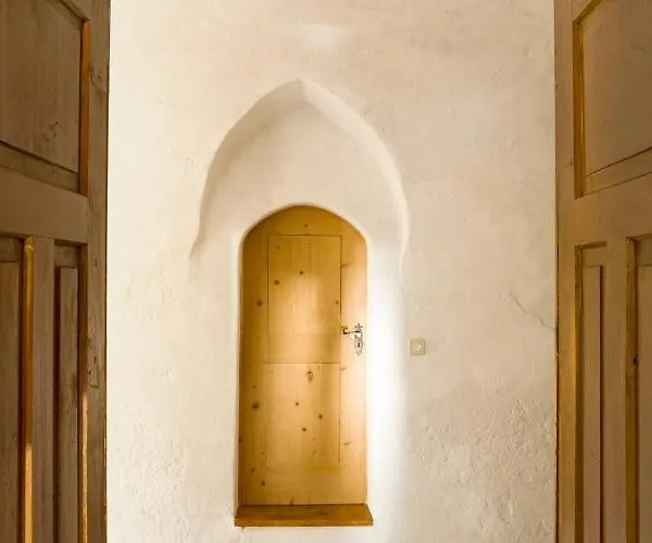 Chasa Chalavaina - Historisches Des Jahres 2024 *