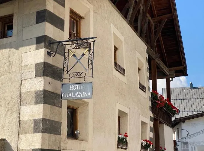 Chasa Chalavaina - Historisches Des Jahres 2024 فندق *