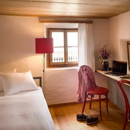 Chasa Chalavaina - Historisches Des Jahres 2024 Otel *