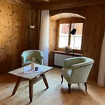Hotel Chasa Chalavaina - Historisches Des Jahres 2024 *