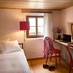 Chasa Chalavaina - Historisches Des Jahres 2024 Hotel *
