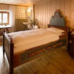 Hotel Chasa Chalavaina - Historisches Des Jahres 2024 Müstair